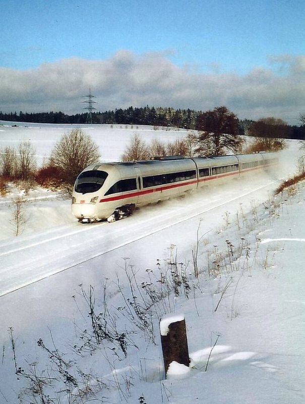 ICE-TD VT 605 bei Münchberg, Eisteich - Foto: Volker Seidel