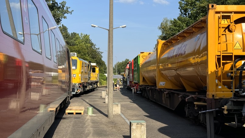 125-jähriges Jubiläum der Bahnstrecke im Städtedreieck: Bahnhofsfest Burglengenfeld - Fahrzeugausstellung - Foto: Volker Seidel, Münchberg