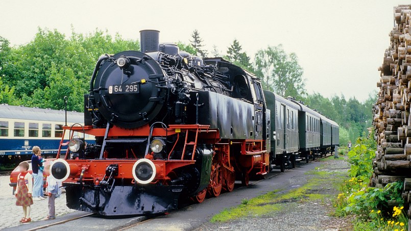 6. September 2024: 74. MEC 01 Medienabend: "Rückblicke" - Die Reise der 64 019 nach Selb und andere Erinnerungen an die 'wilden' Jahre des MEC 01 - Foto: Roland Fraas