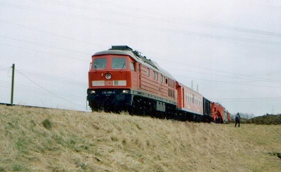 Das Gespann beim Zurückdrücken, kurz vor dem Umspannwerk FOTO: Martin Müller