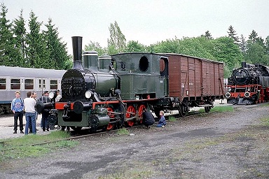 Dampflok D VII, auf der Ausstellung 100 Jahre Lokalbahn 1987 in Helmbrechts