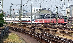 ICE-T und VT 612 in Nürnberg - Foto: Peter Simon, Zell