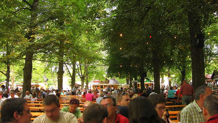 Freizeittipp für Sommertage - Mit der Mainschleifenbahn zum Weinfest - Foto: Dennis Philipp, Münchberg