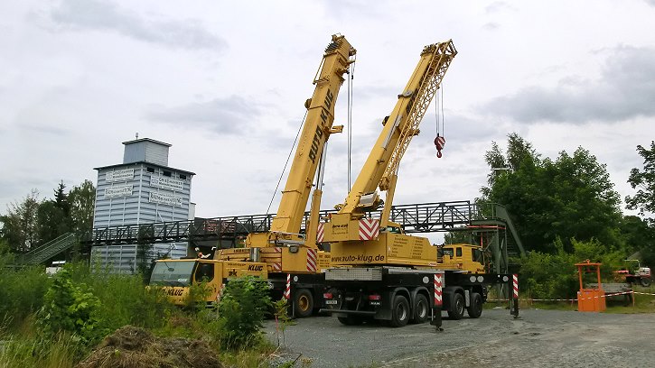 Wahrzeichen am Ende: Münchberger Luftbrücke abgebaut - der Aufbau für den Abbau beginnt - Foto: Volker Seidel, Münchberg