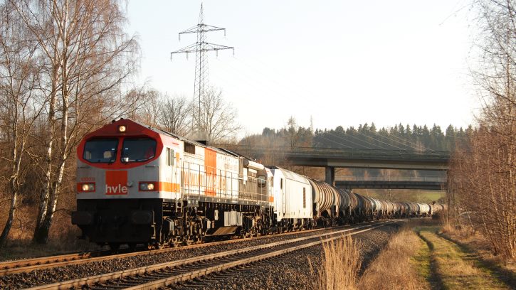 Freitag, 18. März 2016: Güterzüge bei Oberkotzau - HVLE V330.8 bei Hof-Döhlau - Foto: Jan Bulin, Bad Steben