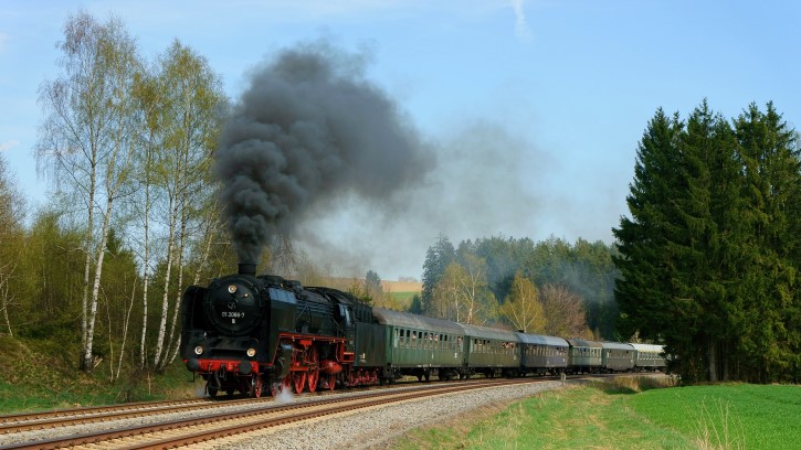 01 066 mit dem Dampfsonderzug Saxonia - 01 2066-7 auf der Steigung nach Schödlas - Foto: Max Köhler, Jägersruh