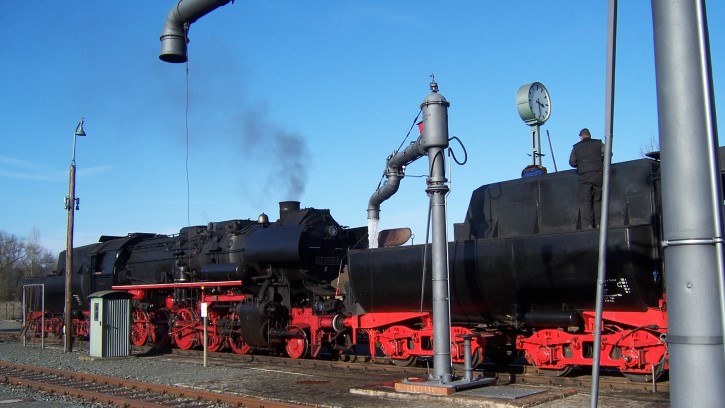 Güterzugdampfloks in Neuenmarkt-Wirsberg - 52 8195 und 52 8168 im Bw NNE- Foto: Jürgen Goller, Neuenmarkt