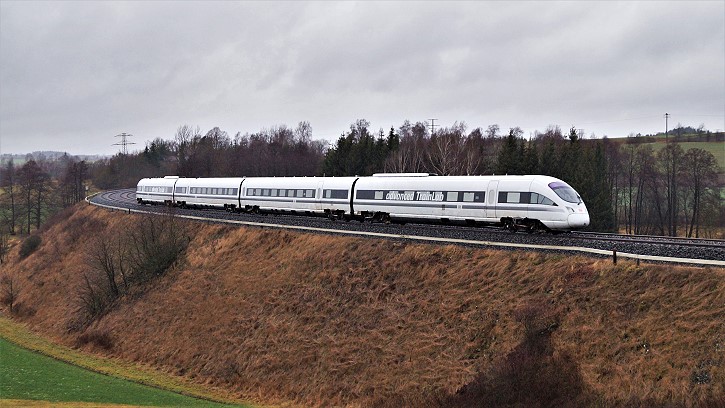 Das advanced TrainLab: Tz 5517 - 605 017/517 bei Schwingen - Foto: Taimo Frömel, Münchberg