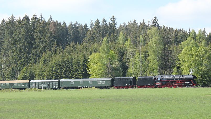 Leerreisezug mit Ludmilla nach Sonneberg - Pulschnitzberg mit 01 519 am Zugschluss - Foto: Jürgen Seidel, Münchberg