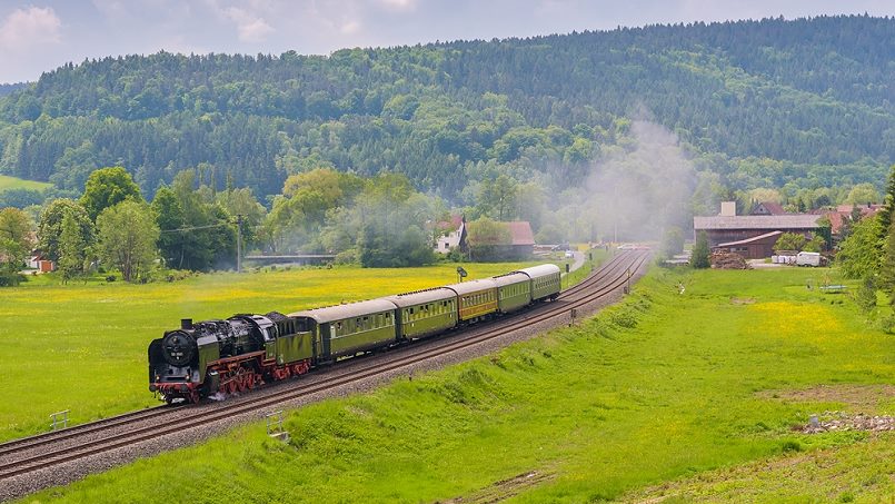 Richtiger Dampf: Mit 50 3501 durch Oberfranken - bei Kauernburg auf dem Weg ins DDM - Foto: Florian Fraaß, Bad Berneck