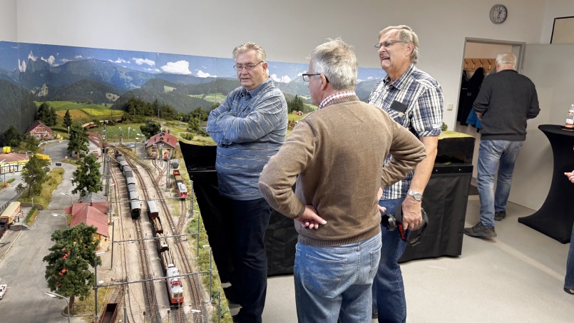 Gäste im Clubheim: Der Modellbahnclub Glauchau - Mariazellerbahn - Foto: Volker Seidel, Münchberg
