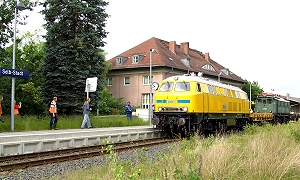 218 391-1 der DGB und E 44 508 in Selb Stadt - Foto: Jürgen Seidel, Münchberg