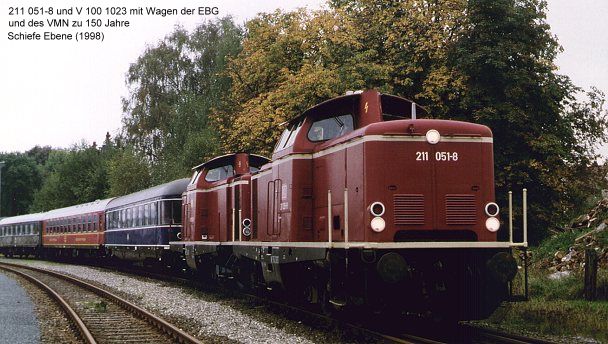 V 100 1023 mit EBG-Wagen in Neuenmarkt-W. - Foto: MEC 01 Münchberg
